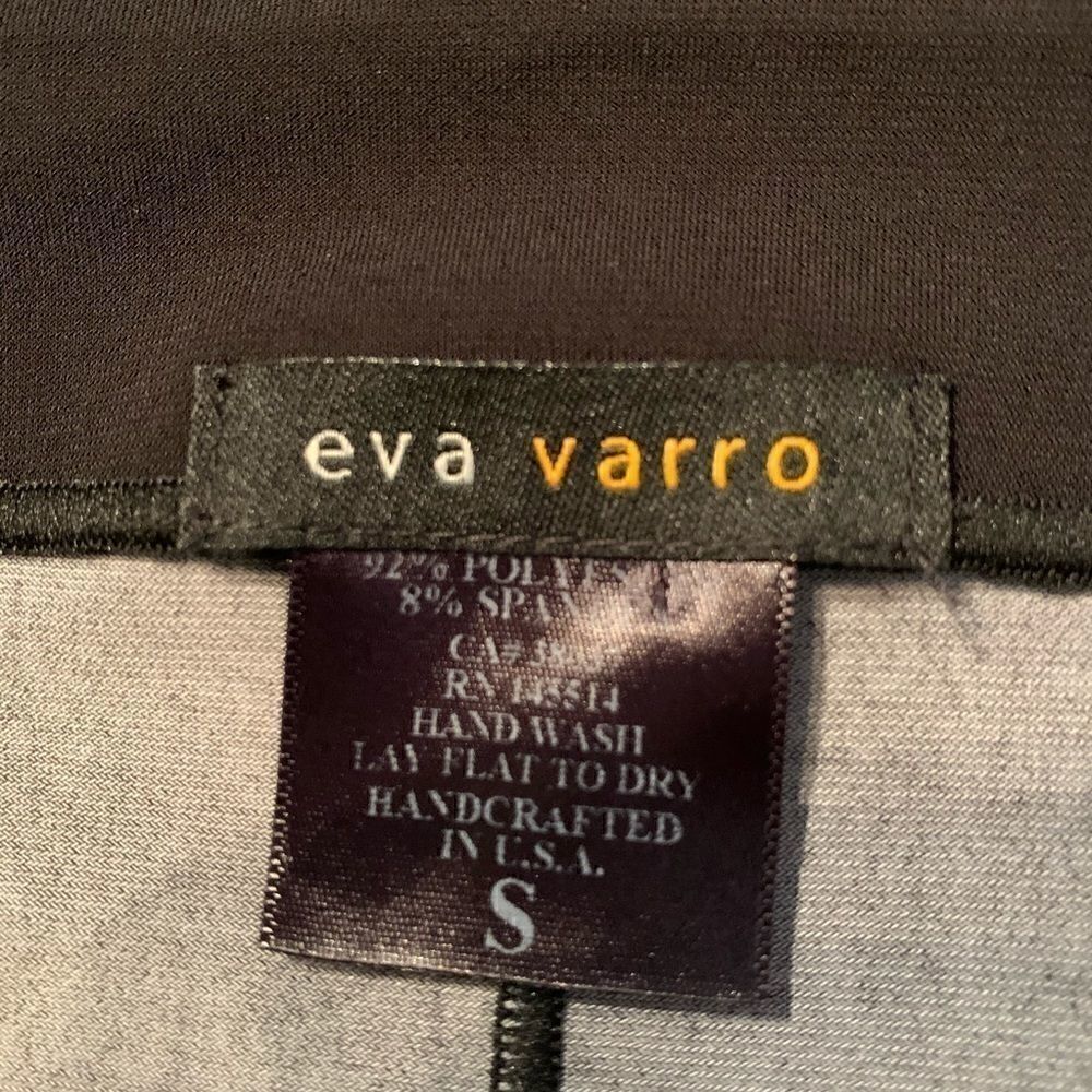 Eva Varro Black and Red Long Sleeve Tunic - Picture 3 of 3